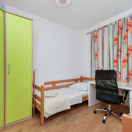 Apartment Ela Omiš Exteriör bild